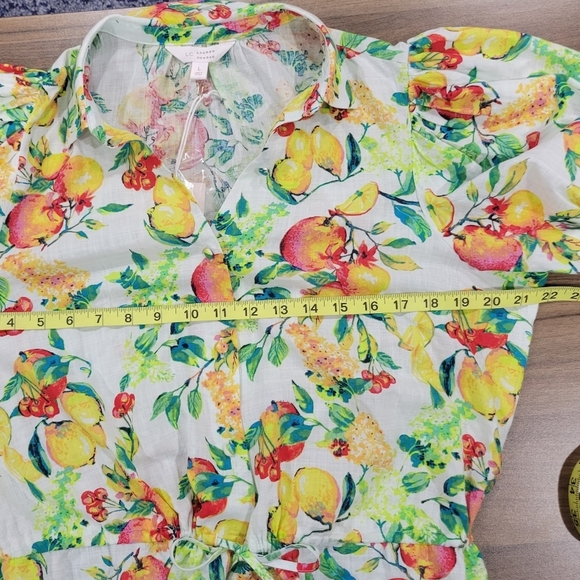 Lauren Conrad Tropical Fruit Button-Front Puff-Sleeve Top Size L - Picture 10 of 11